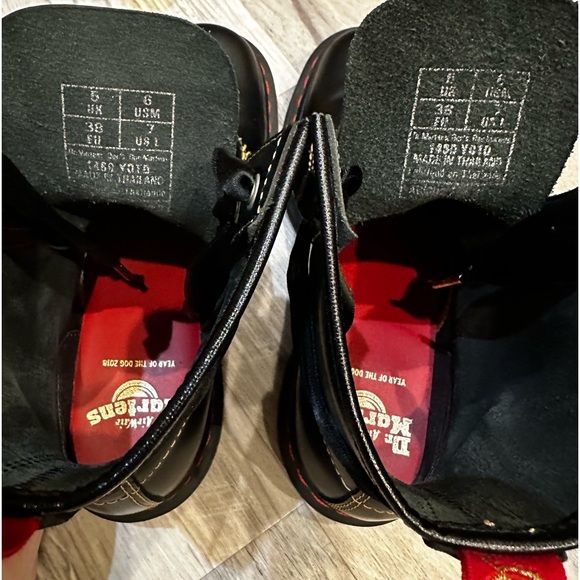 Dr Martens Year of the Dog uk5 - Picture 11 of 13